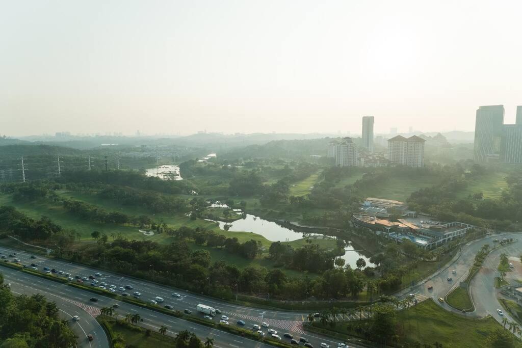Conezion Residence Putrajaya 3Br6Pax Ioi City Mall Экстерьер фото